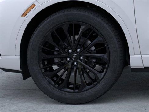 New 2026 Lincoln Corsair Premiere image 19