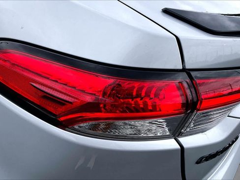Used 2022 Toyota Corolla SE FWD image 28
