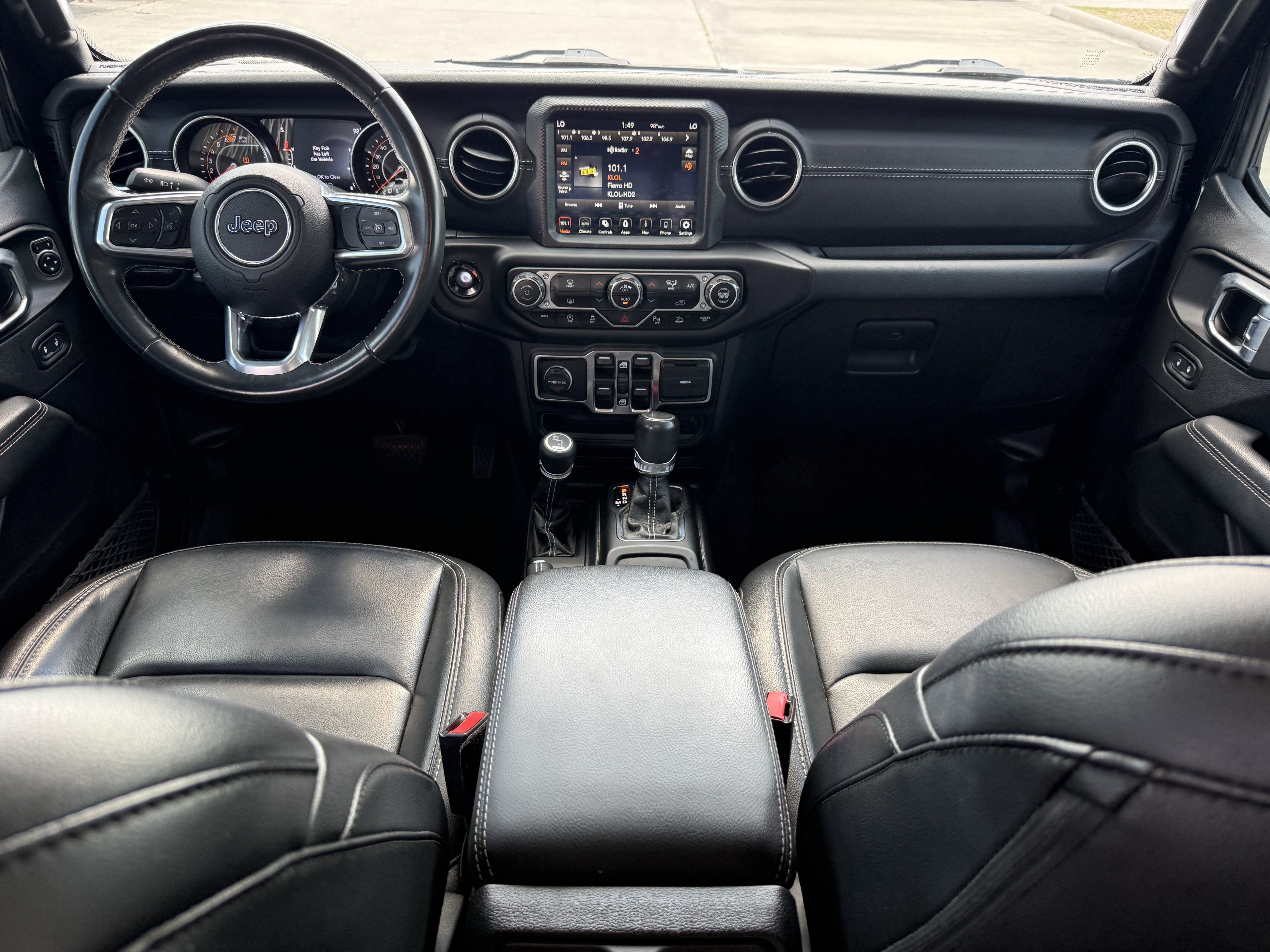 Used 2021 Jeep Wrangler Unlimited Sahara AWD/4WD image 13