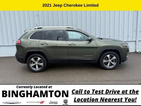 Used 2021 Jeep Cherokee Limited w/ Elite Package AWD/4WD image 4