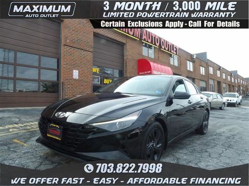 Used 2022 Hyundai Elantra SEL image 1