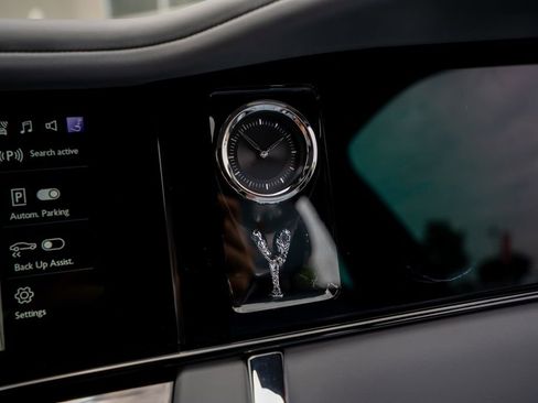Used 2025 Rolls-Royce Cullinan AWD/4WD image 47