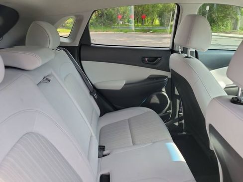 Used 2022 Hyundai Kona SEL FWD image 31