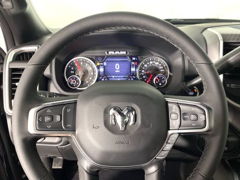 New 2026 RAM 2500 Big Horn AWD/4WD image 18