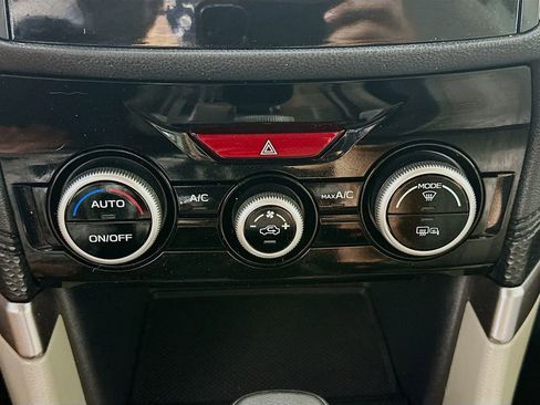 Used 2020 Subaru Forester Premium image 18