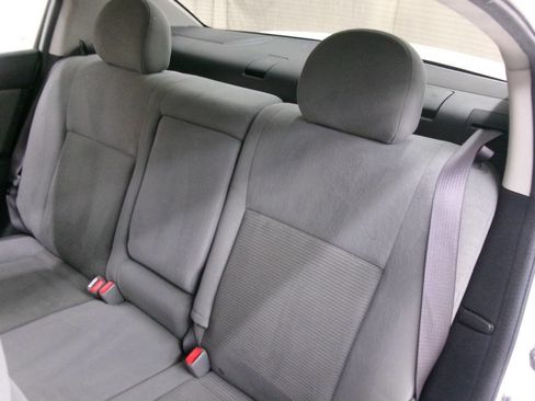 Used 2011 Nissan Sentra 2.0 SR w/ Convenience Pkg image 17