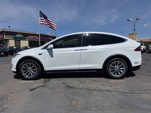 Used 2018 Tesla Model X AWD/4WD image 7