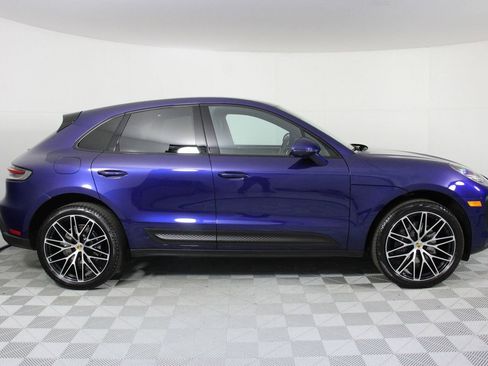 Certified 2023 Porsche Macan image 8