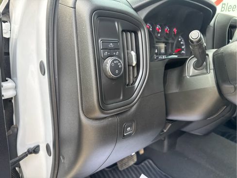 Used 2024 Chevrolet Silverado 1500 Custom image 26