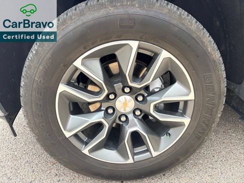 Certified 2025 Chevrolet Silverado 1500 LT AWD/4WD image 2