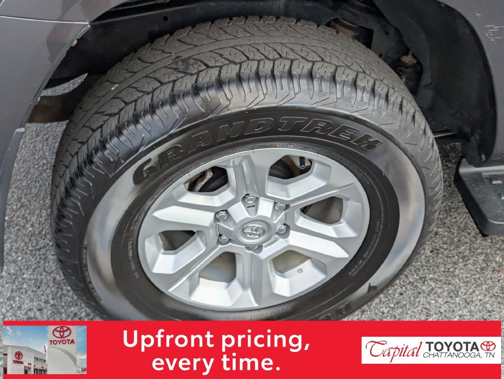 Used 2023 Toyota 4Runner SR5 Premium w/ Moonroof Package AWD/4WD image 10
