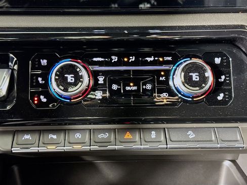 New 2026 GMC Sierra 1500 AT4 w/ AT4 Premium Package AWD/4WD image 10