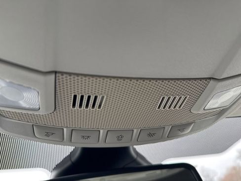 Used 2023 Ford Edge SEL image 21