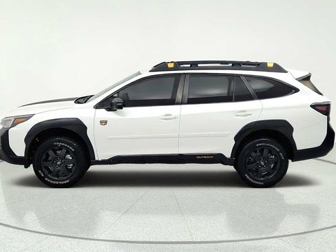 Certified 2023 Subaru Outback Wilderness AWD/4WD image 5