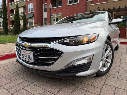 Used 2020 Chevrolet Malibu LT FWD image 15