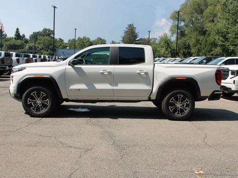 New 2025 GMC Canyon AT4 w/ Technology Plus Package image 9