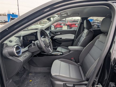 New 2026 Chevrolet Trax LT w/ Midnight Edition image 10