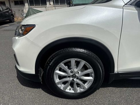 Used 2020 Nissan Rogue SV FWD image 10