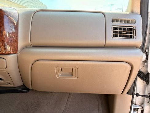 Used 2004 Ford F350 Lariat AWD/4WD image 20
