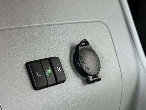 Used 2014 Toyota Prius Four image 25