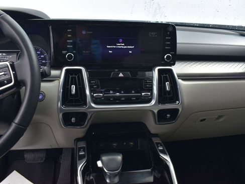 Used 2022 Kia Sorento SX image 17