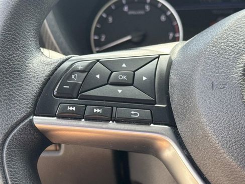 Certified 2024 Nissan Sentra SV FWD image 29