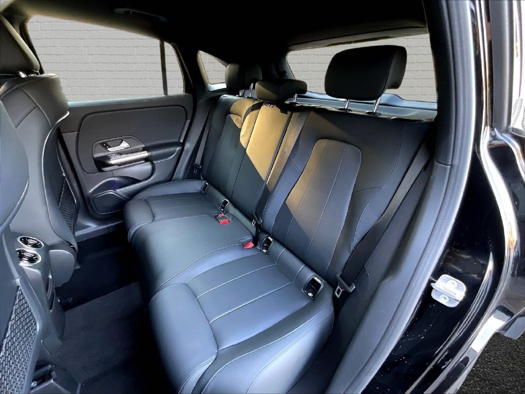 Used 2024 Mercedes-Benz GLA 250 4MATIC image 18