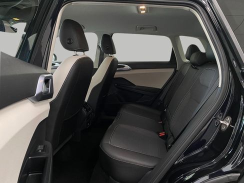 Used 2025 Volkswagen Taos SE image 26