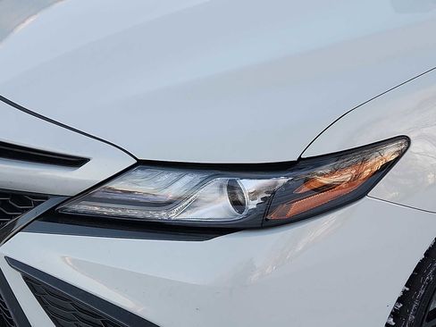 Used 2024 Toyota Camry XSE image 9