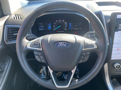 Used 2024 Ford Edge SEL w/ Convenience Package image 10