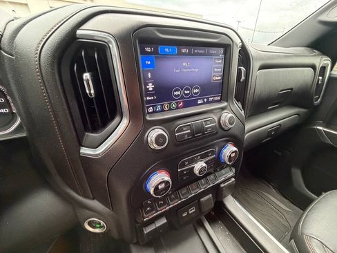 Used 2019 GMC Sierra 1500 AT4 w/ AT4 Premium Package AWD/4WD image 12