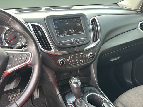 Used 2019 Chevrolet Equinox LT w/ Driver Convenience Package FWD image 11