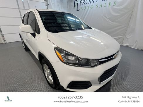 Used 2020 Chevrolet Trax LS FWD image 1