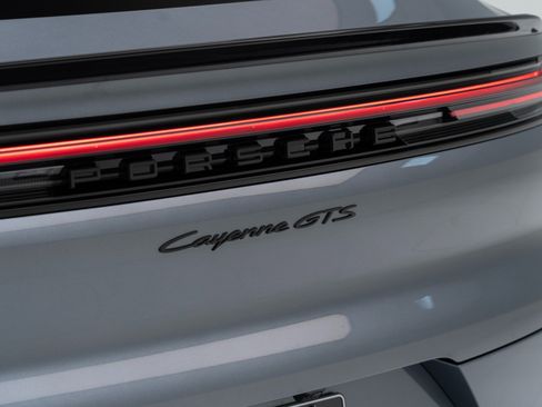 Certified 2026 Porsche Cayenne GTS AWD/4WD image 14