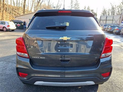 Used 2017 Chevrolet Trax LT w/ LT Convenience Package image 7