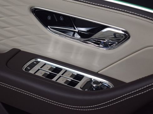 New 2026 Bentley Flying Spur Plug-In Hybrid AWD/4WD image 39