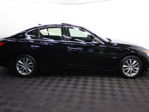 Used 2016 INFINITI Q50 Premium w/ Driver Assistance Package image 4