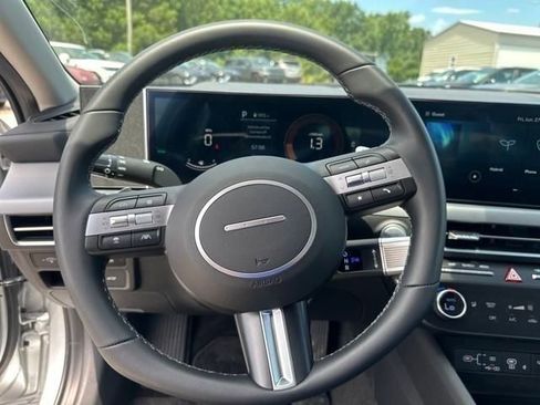 Used 2025 Hyundai Sonata SEL image 13