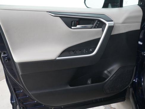 Used 2025 Toyota RAV4 Limited w/ Weather Package AWD/4WD image 21