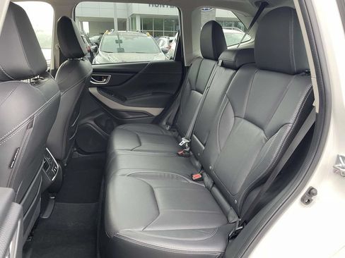 Used 2023 Subaru Forester Limited AWD/4WD image 3