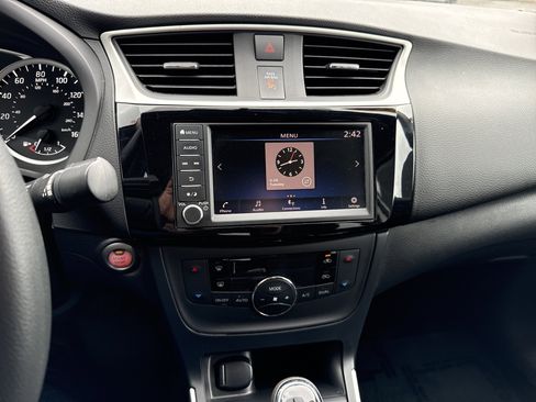 Used 2019 Nissan Sentra SV FWD image 24