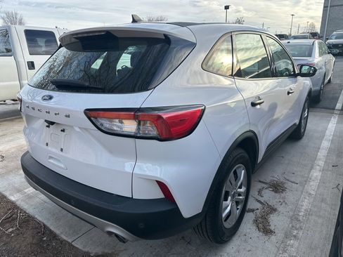 Used 2020 Ford Escape S image 4