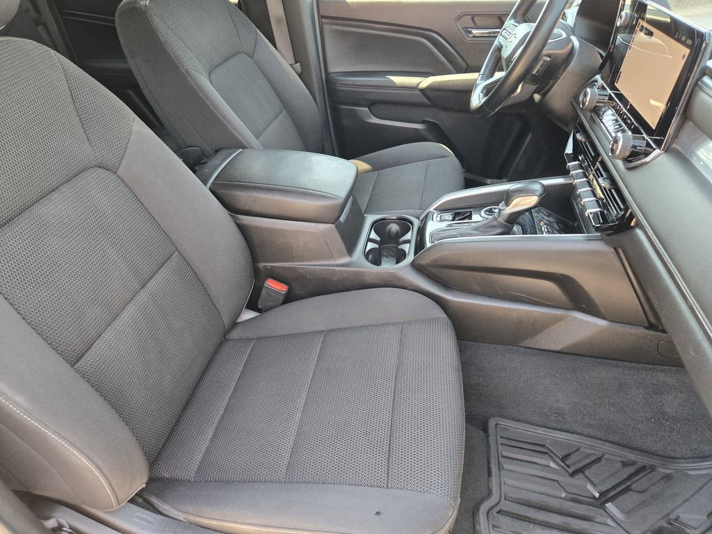Used 2024 Chevrolet Colorado LT w/ LT Convenience Package II AWD/4WD image 14