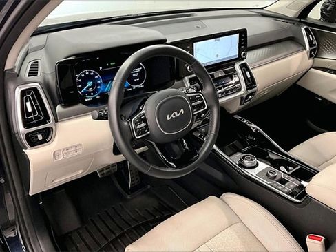 Used 2024 Kia Sorento SX Prestige image 13