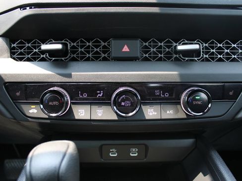 Used 2025 Honda Accord SE image 22