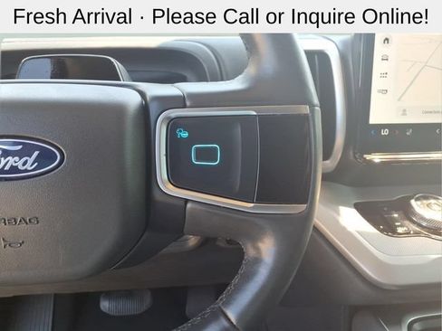 Used 2025 Ford Expedition Max Active AWD/4WD image 17