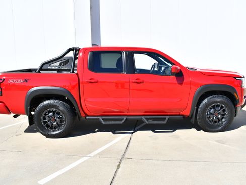Used 2023 Nissan Frontier Pro-X w/ Pro-X Premium Package RWD image 6