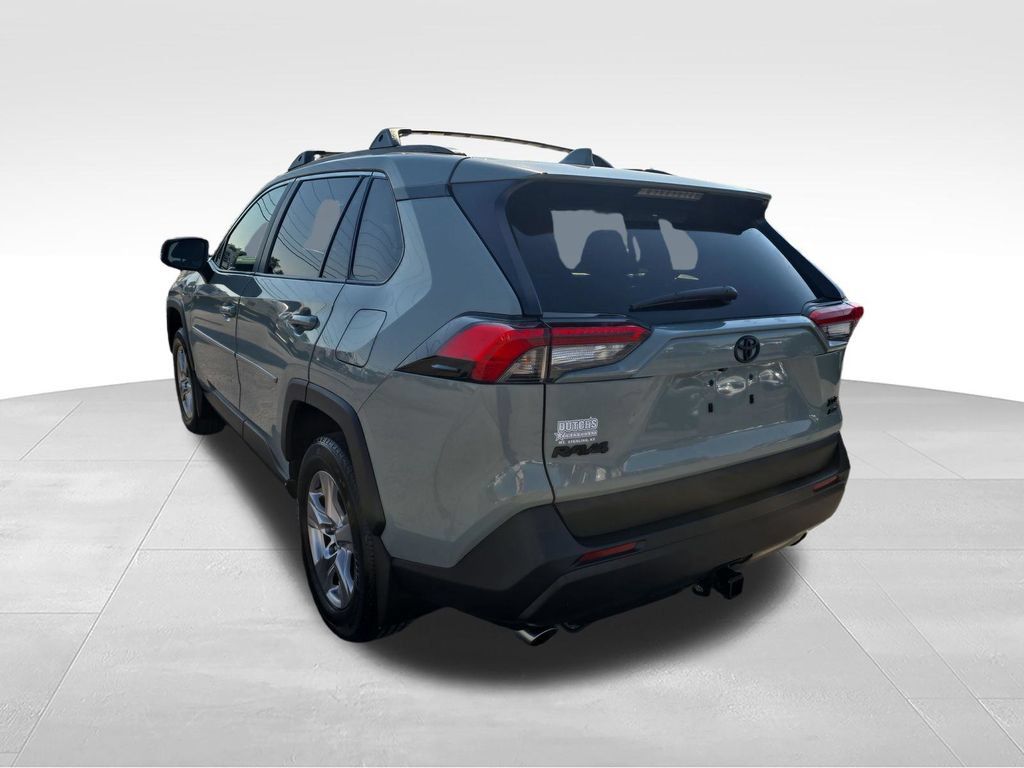Used 2023 Toyota RAV4 XLE w/ Convenience Package AWD/4WD image 3