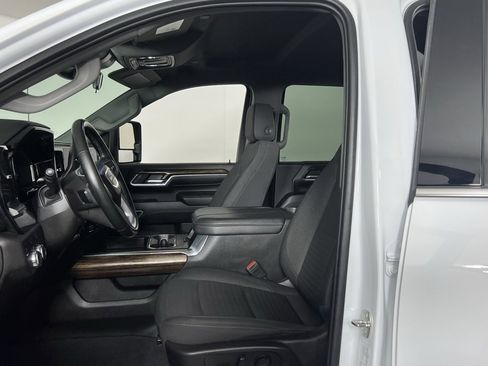 Used 2024 GMC Sierra 3500 SLE image 23