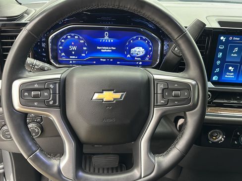 Used 2024 Chevrolet Silverado 1500 LT AWD/4WD image 16